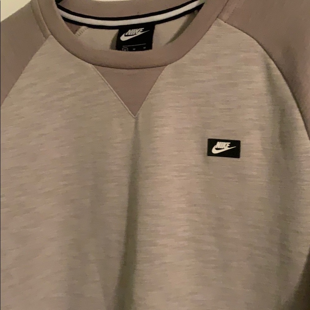 Nike Sweatshirt medium.